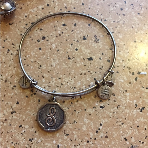 The letter S Alex and Ani - Picture 1 of 1